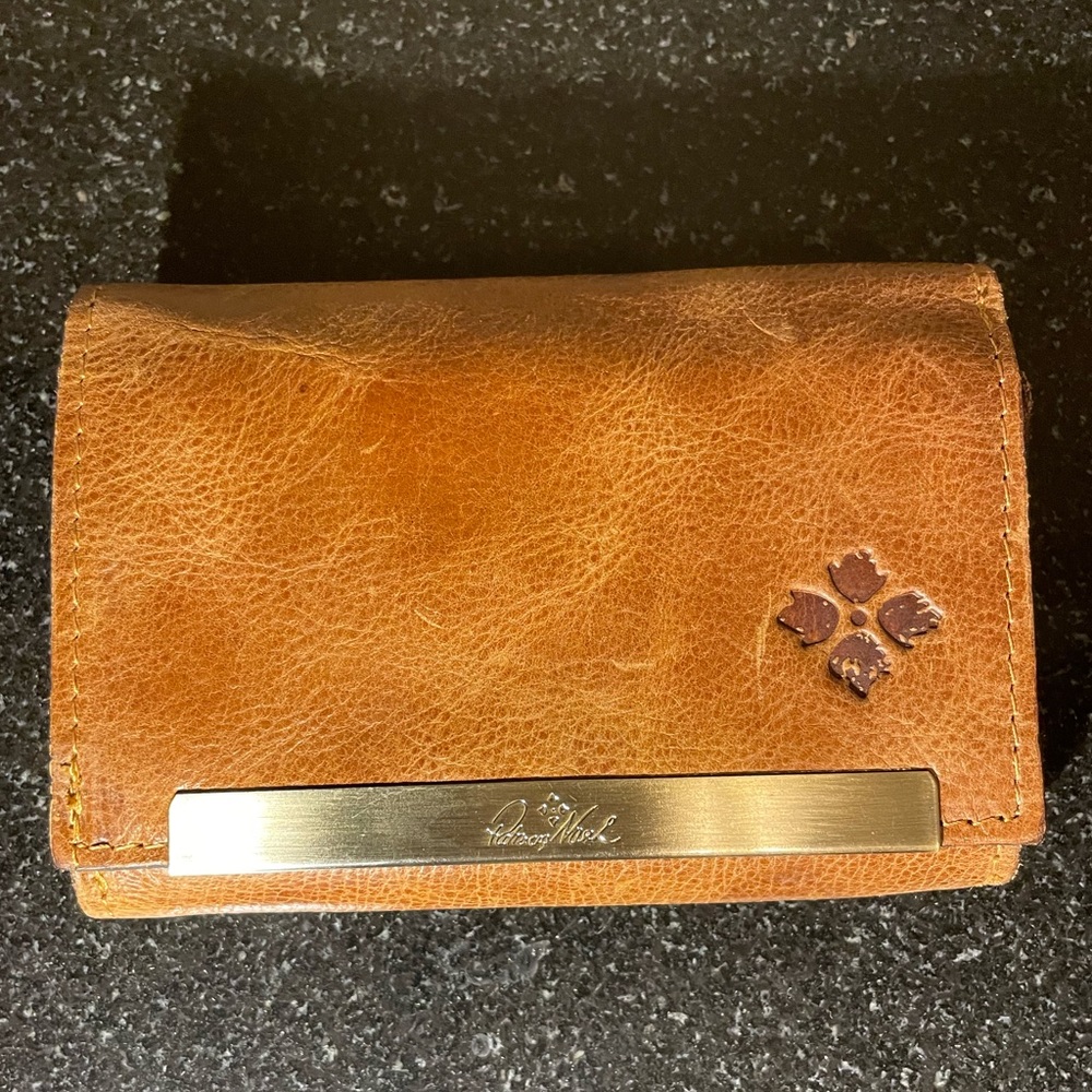 Patricia Nash leather wallet NWOT